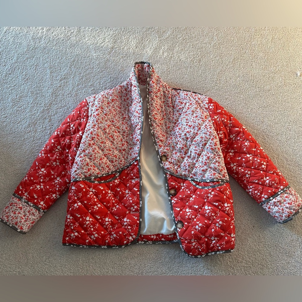 Red Multi Floral Puffer Quilted Jacket - Picture 6 of 6